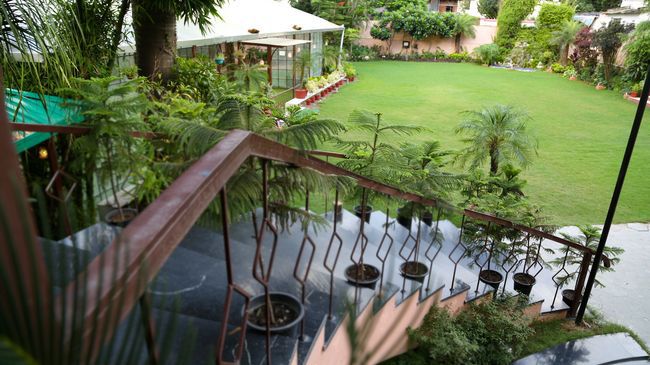 Inderlok Hotel Dehradun Bagian luar foto