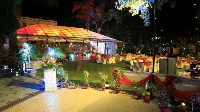 Inderlok Hotel Dehradun Bagian luar foto